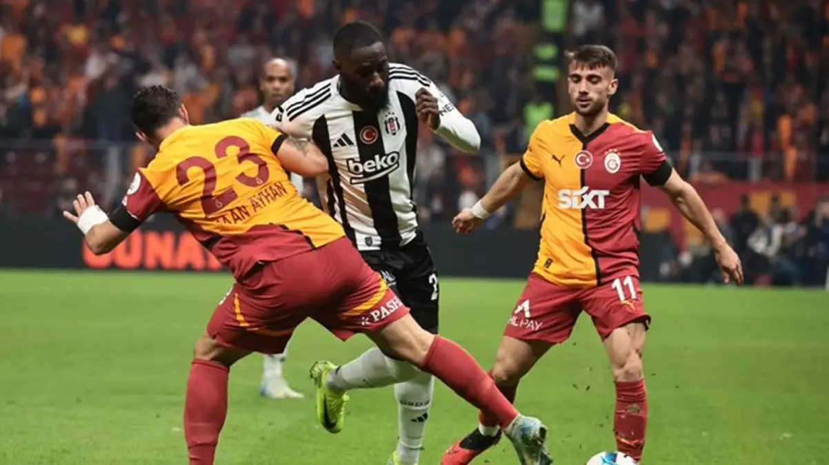 Galatasaray’ın yıldızından taraftarı yıkan haber