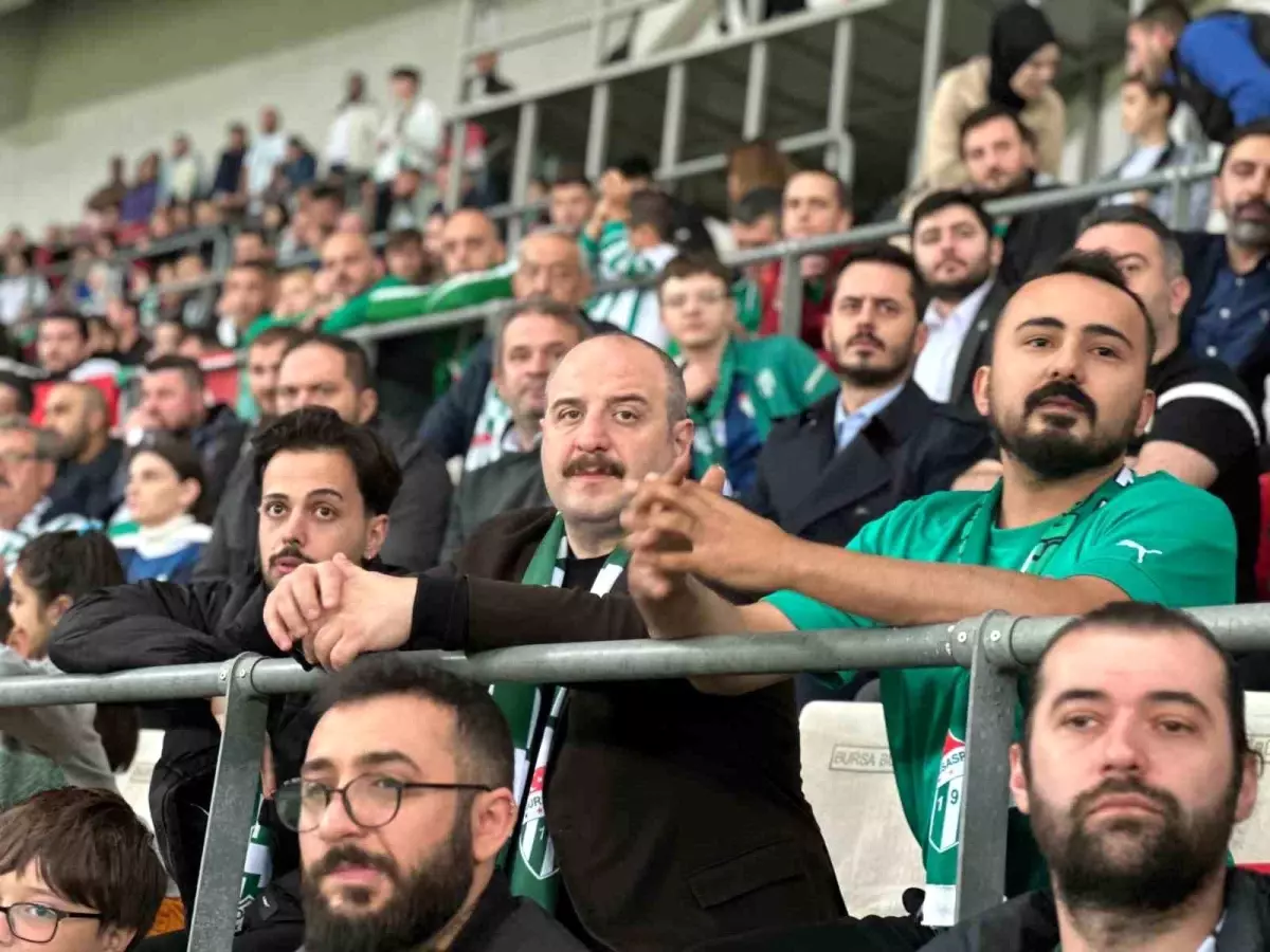 Mustafa Varank Bursaspor Maçında