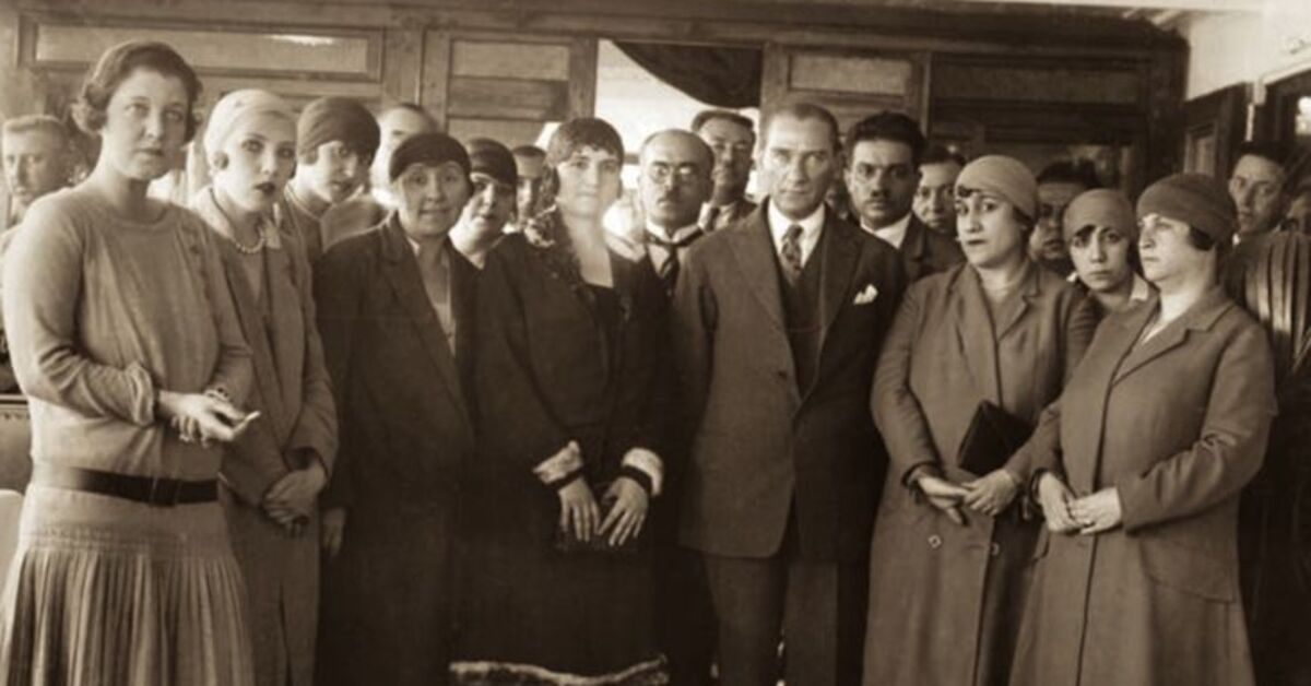 Ünlüler,  8 Mart Dünya Kadınlar Günü’nü kutladı